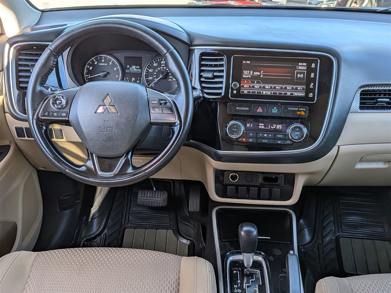 Mitsubishi Outlander  2018