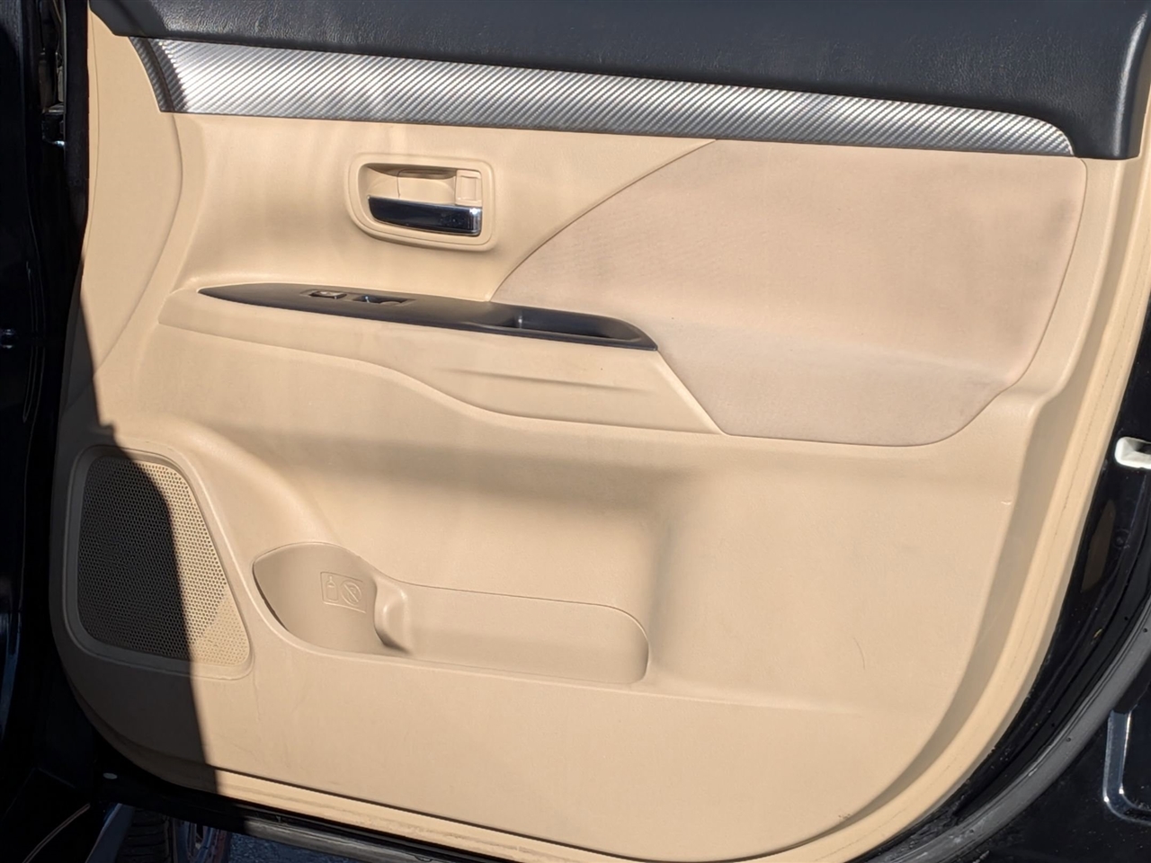 Mitsubishi Outlander  2018