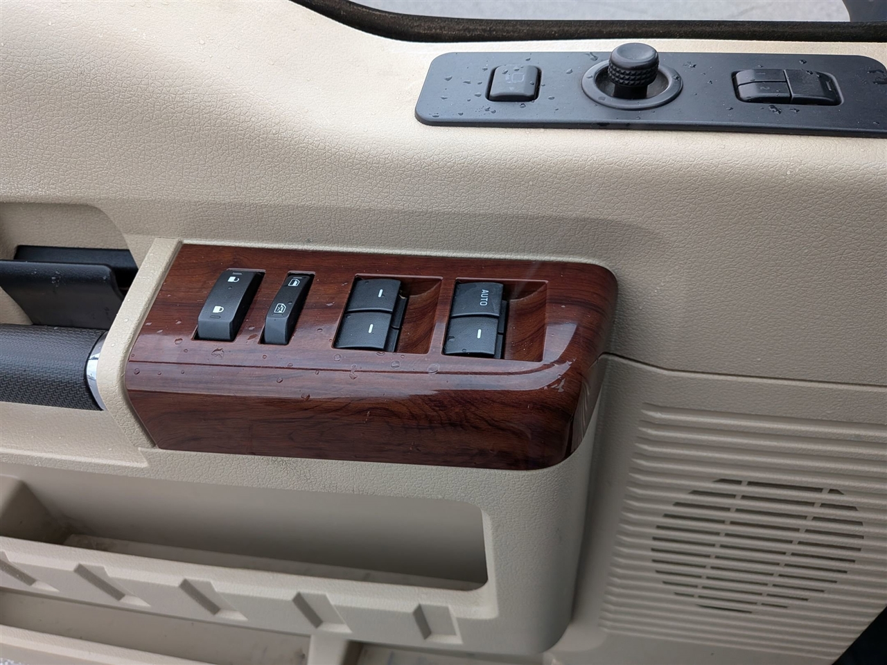 Ford Super Duty F-250 SRW King Ranch 4WD Crew Cab 6.75' Box 2008