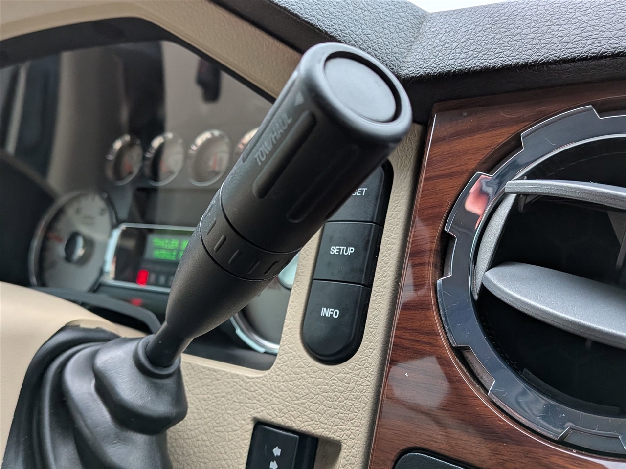 Ford Super Duty F-250 SRW King Ranch 4WD Crew Cab 6.75' Box 2008