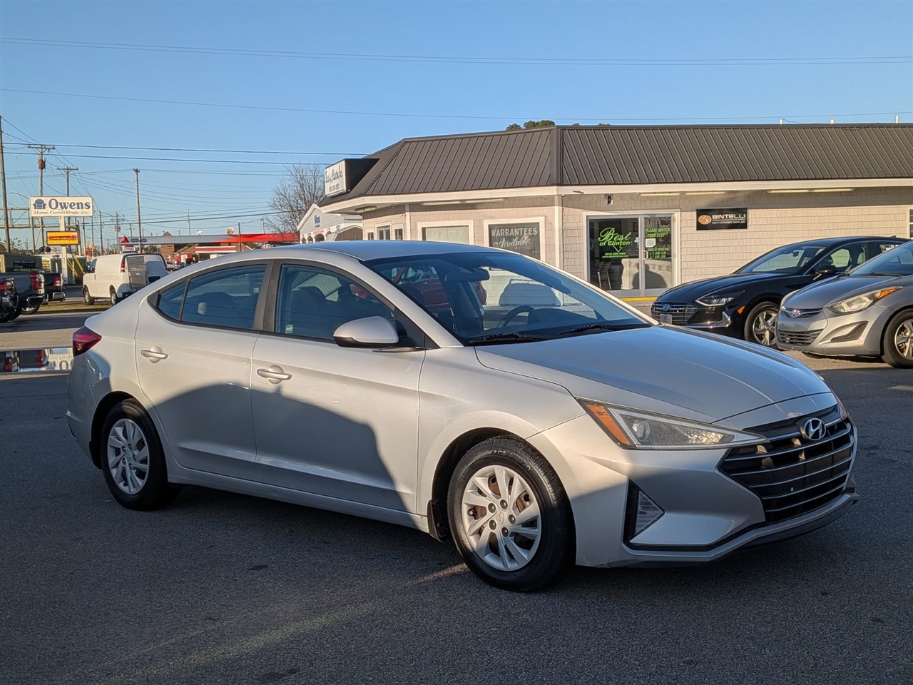 Hyundai Elantra  2020