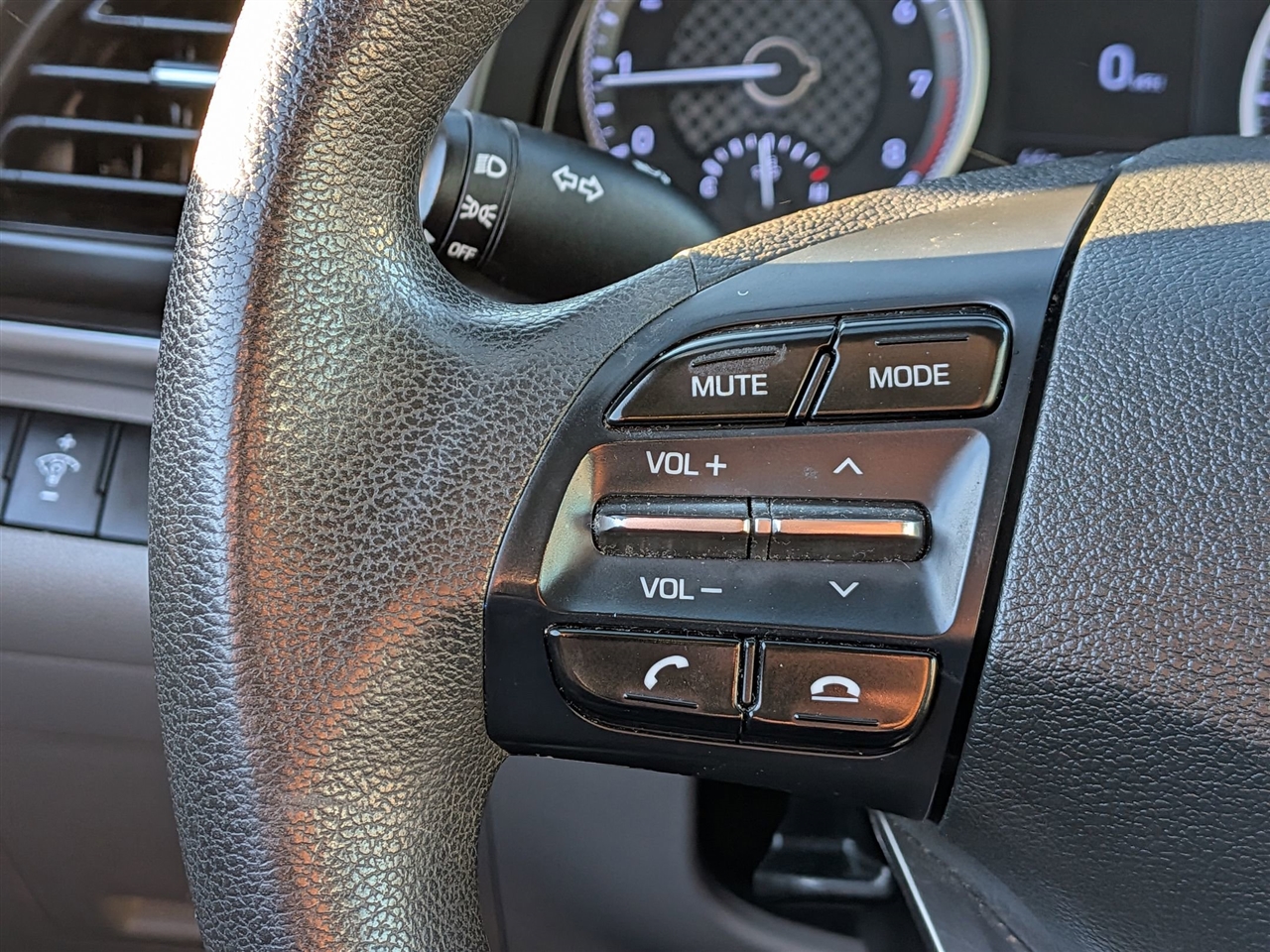 Hyundai Elantra  2020