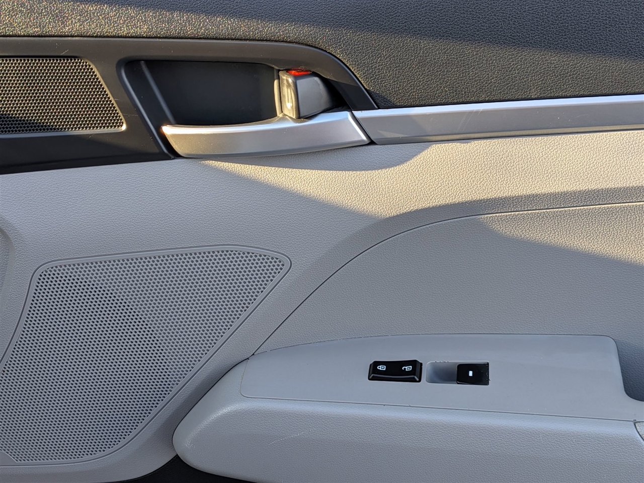 Hyundai Elantra  2020