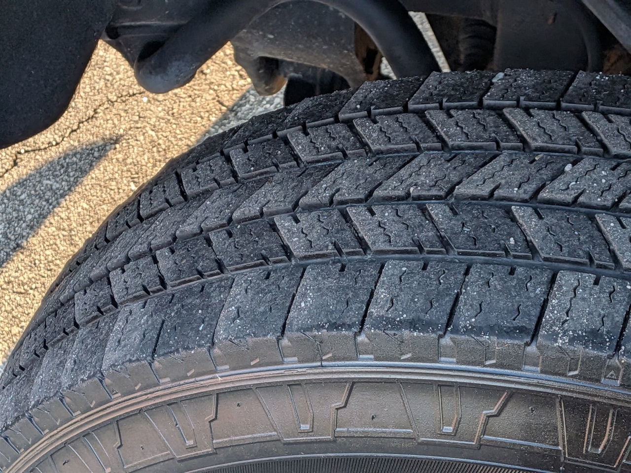 Chevrolet Silverado 3500HD 4WD Reg Cab 137.5" WB, 59.06" CA WT 2018