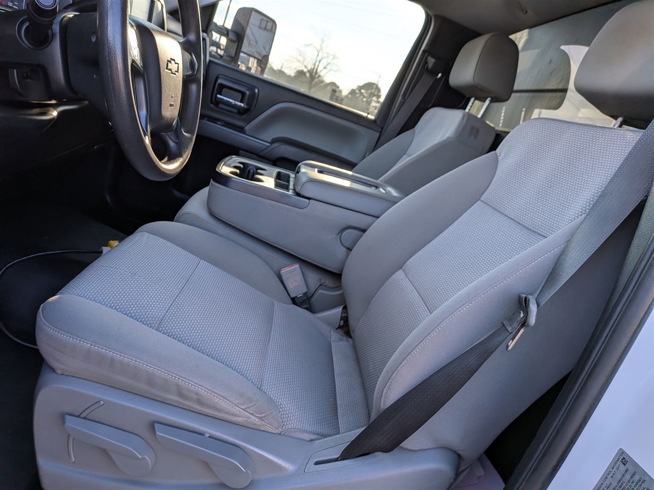 Chevrolet Silverado 3500HD 4WD Reg Cab 137.5" WB, 59.06" CA WT 2018