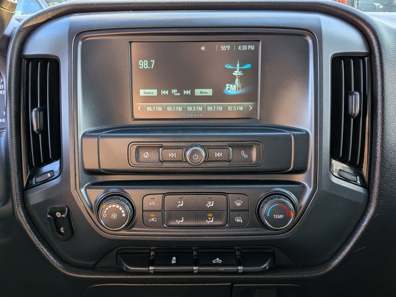 Chevrolet Silverado 3500HD 4WD Reg Cab 137.5" WB, 59.06" CA WT 2018