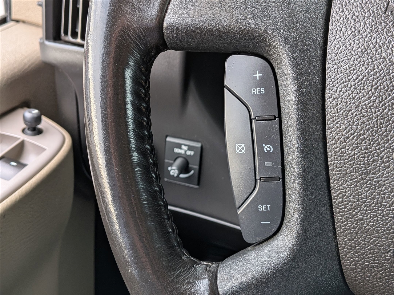 Chevrolet Express Cargo Van RWD 3500 135" 2021