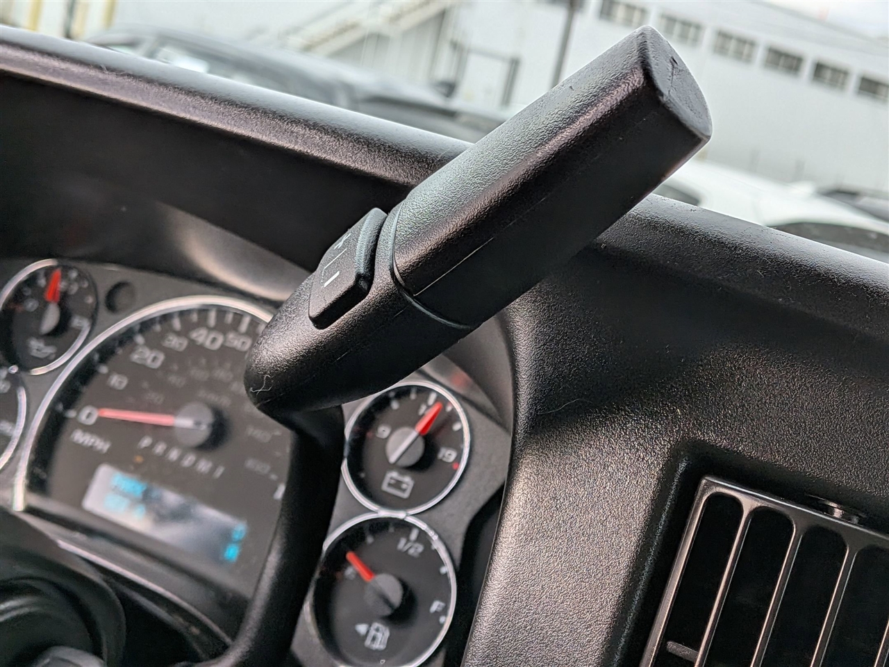 Chevrolet Express Cargo Van RWD 3500 135" 2021