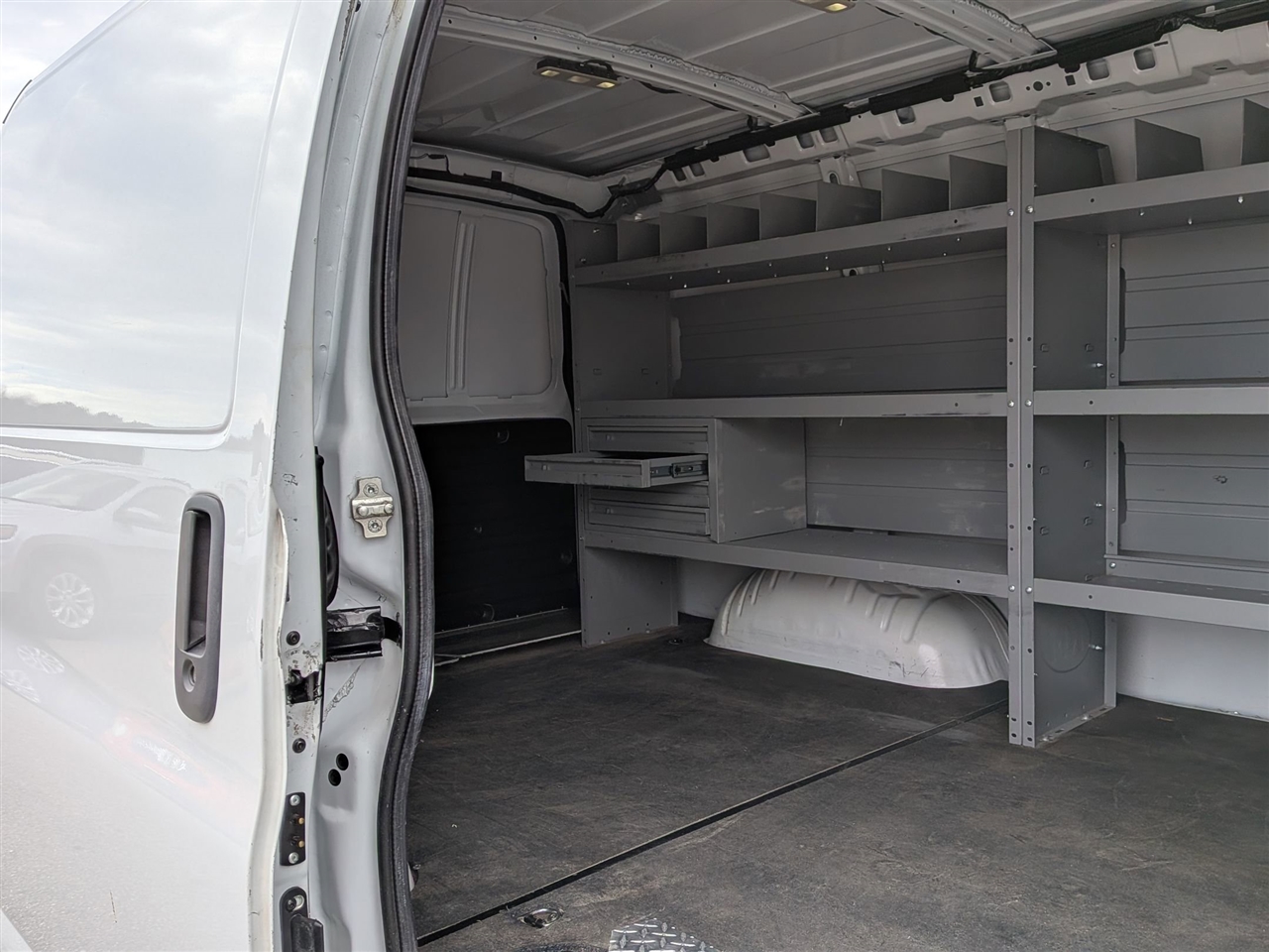 Chevrolet Express Cargo Van RWD 3500 135" 2021