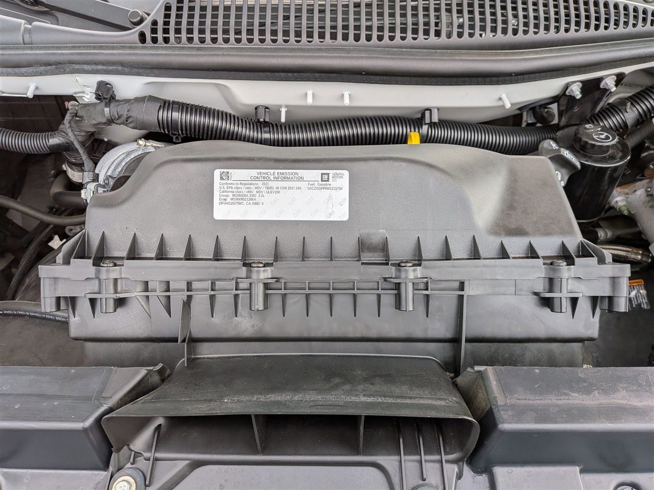 Chevrolet Express Cargo Van RWD 3500 135" 2021