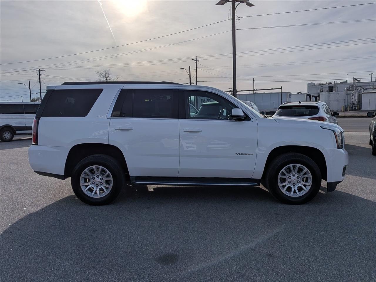 GMC Yukon  2017
