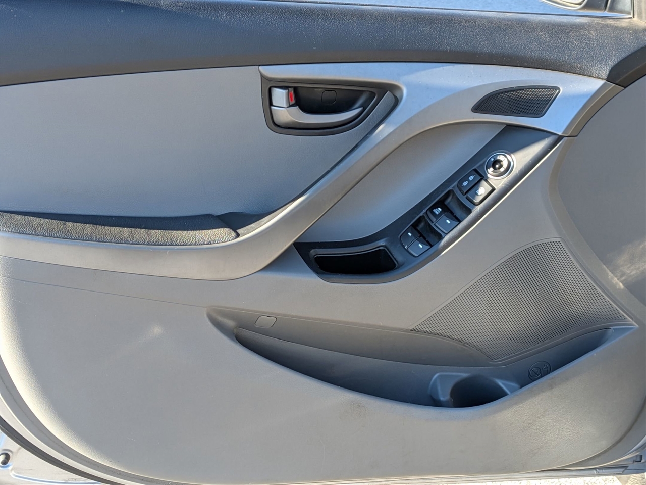 Hyundai Elantra  2015