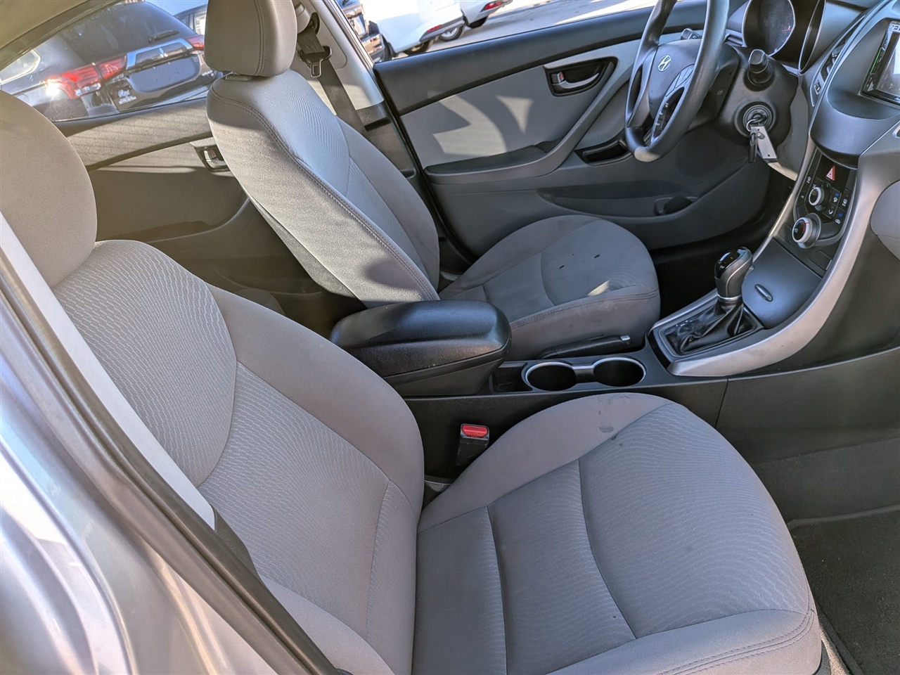 Hyundai Elantra  2015