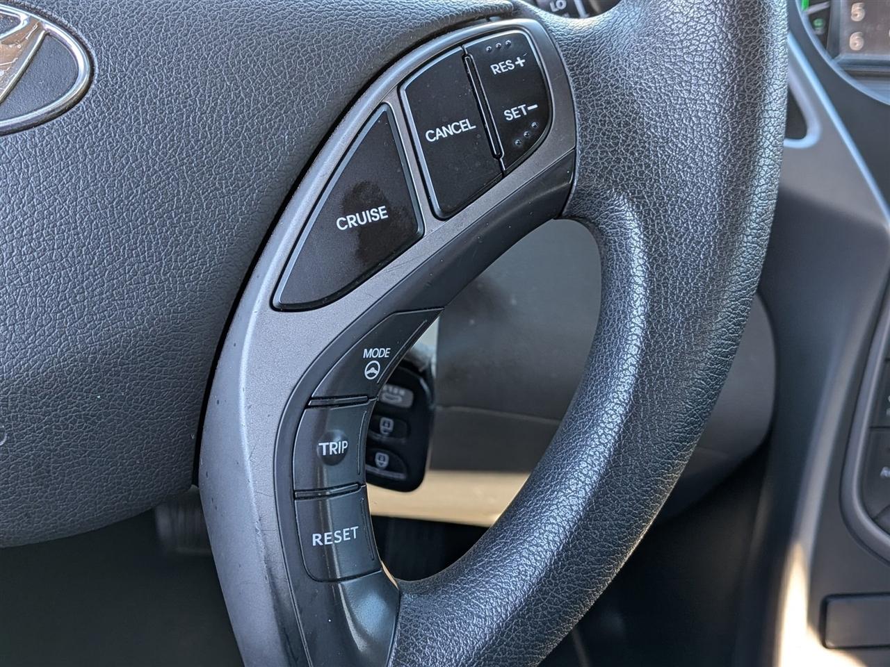 Hyundai Elantra  2015