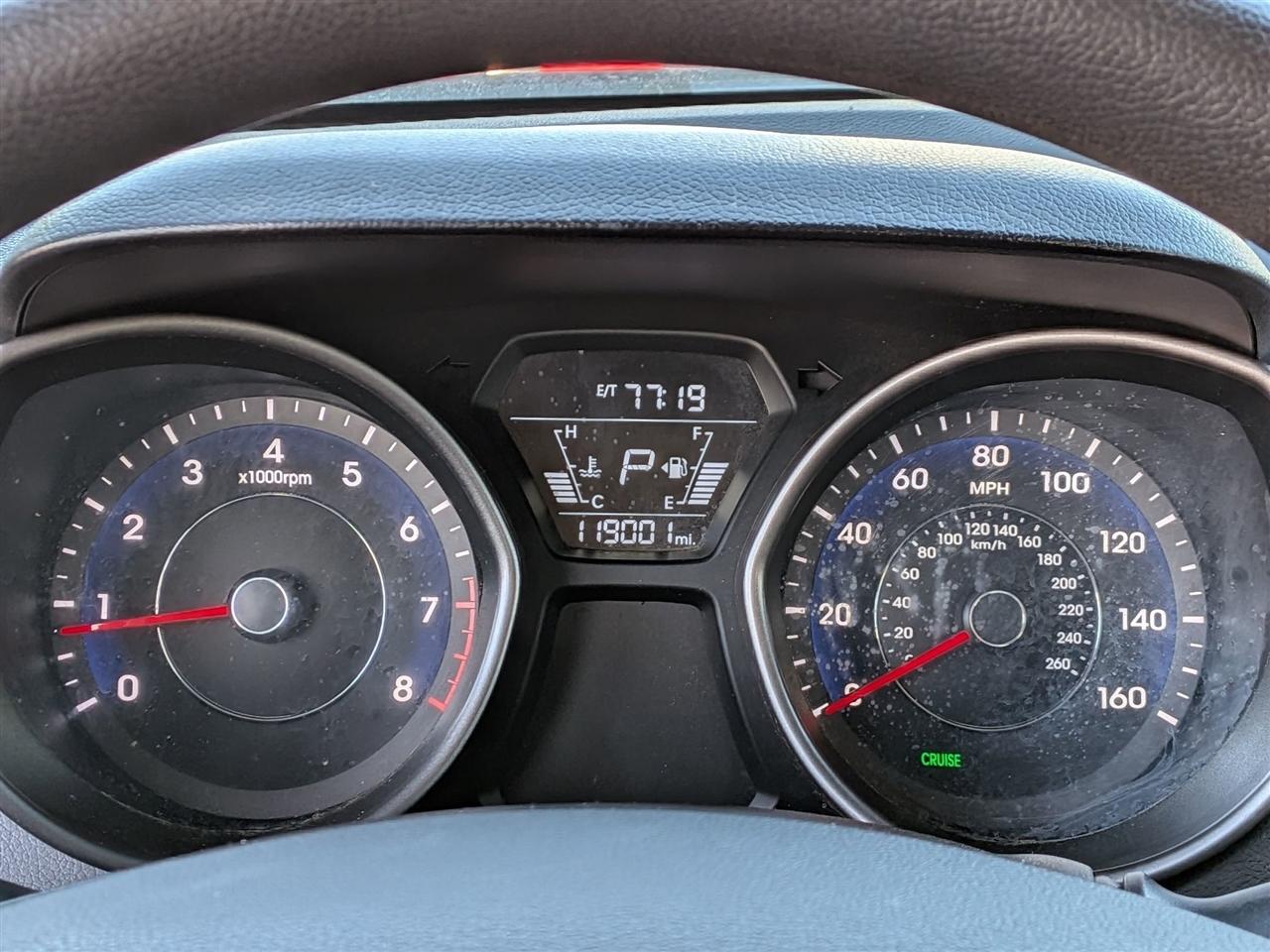 Hyundai Elantra  2015