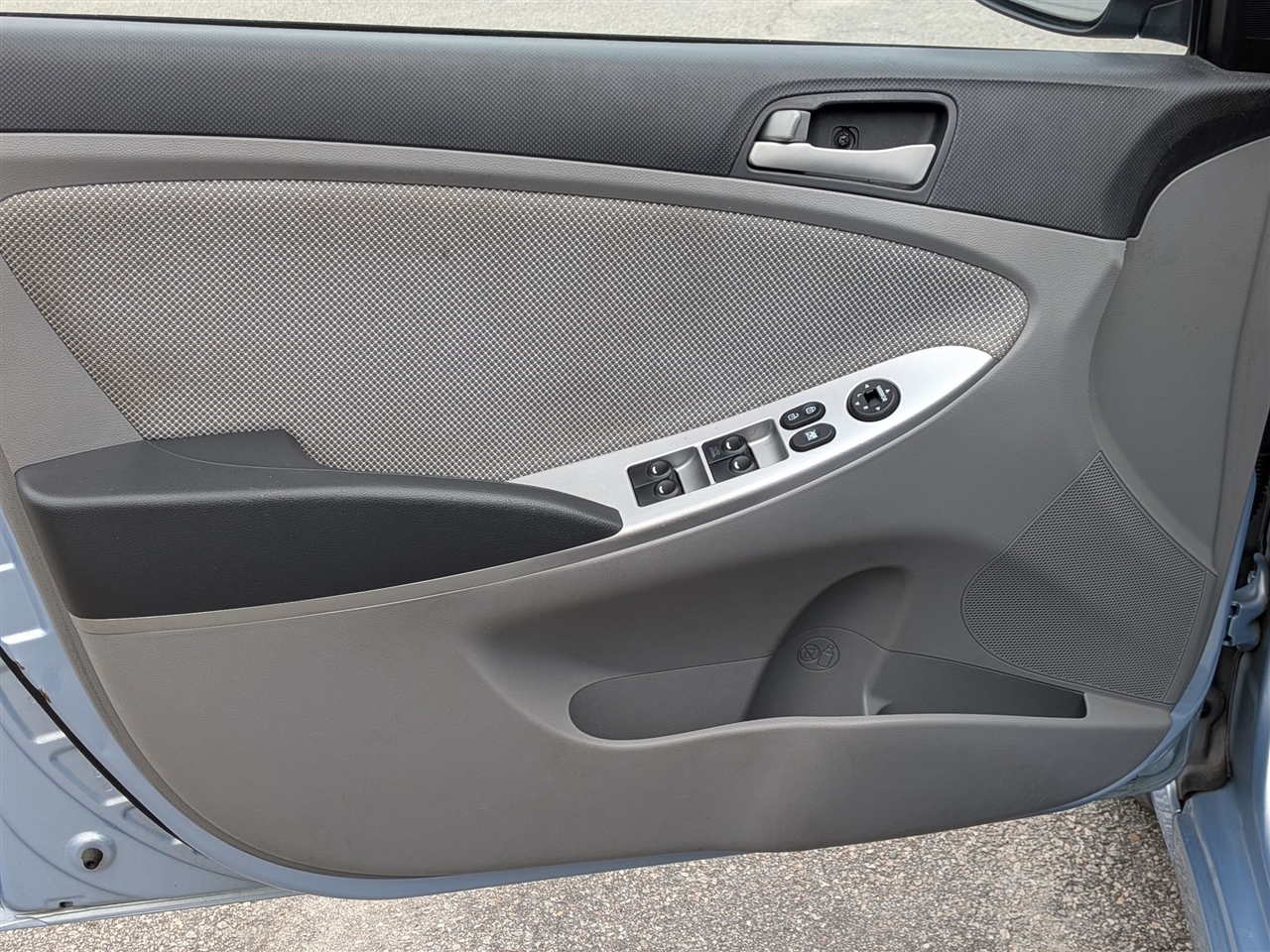 Hyundai Accent  2013