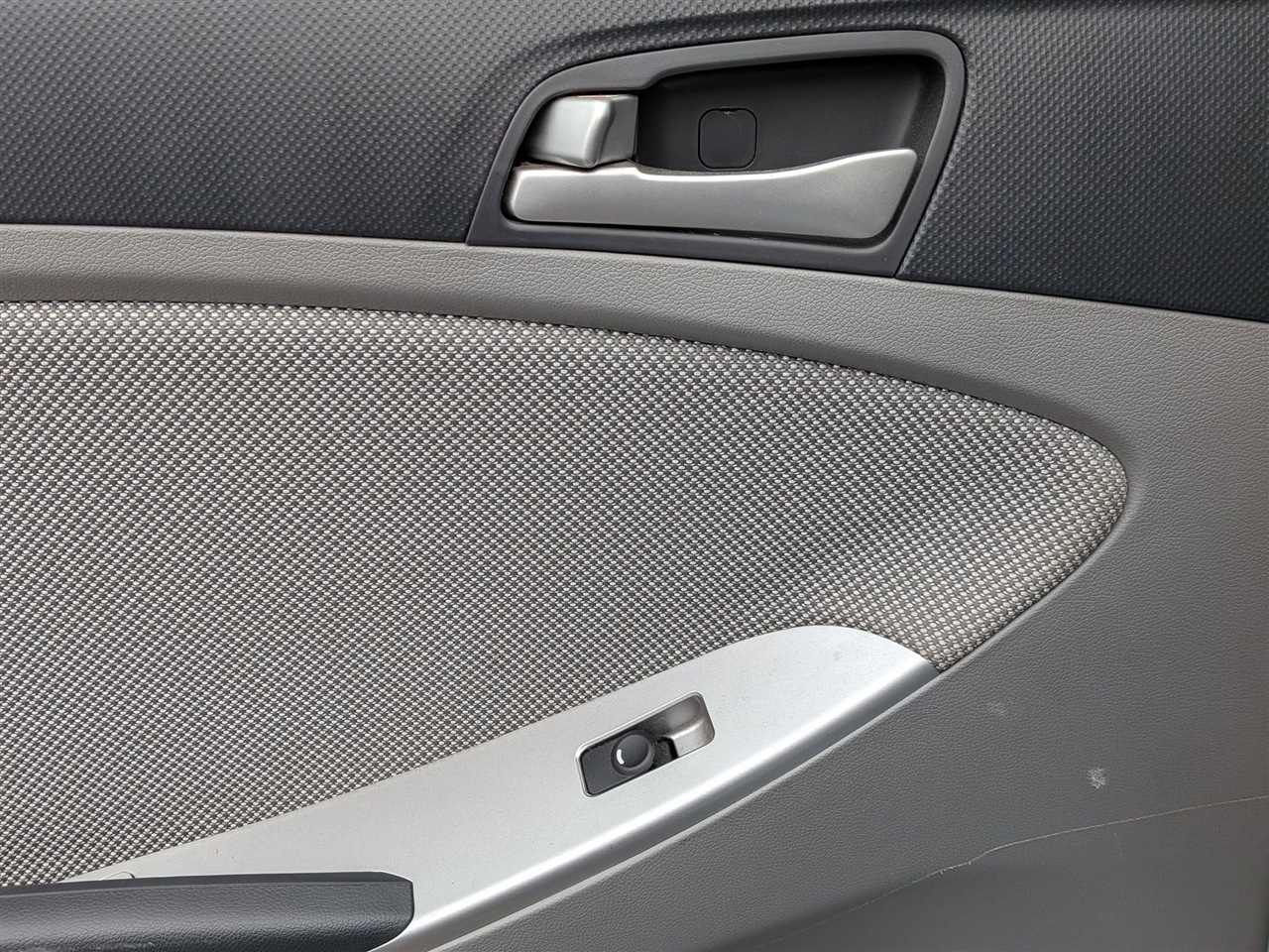 Hyundai Accent  2013