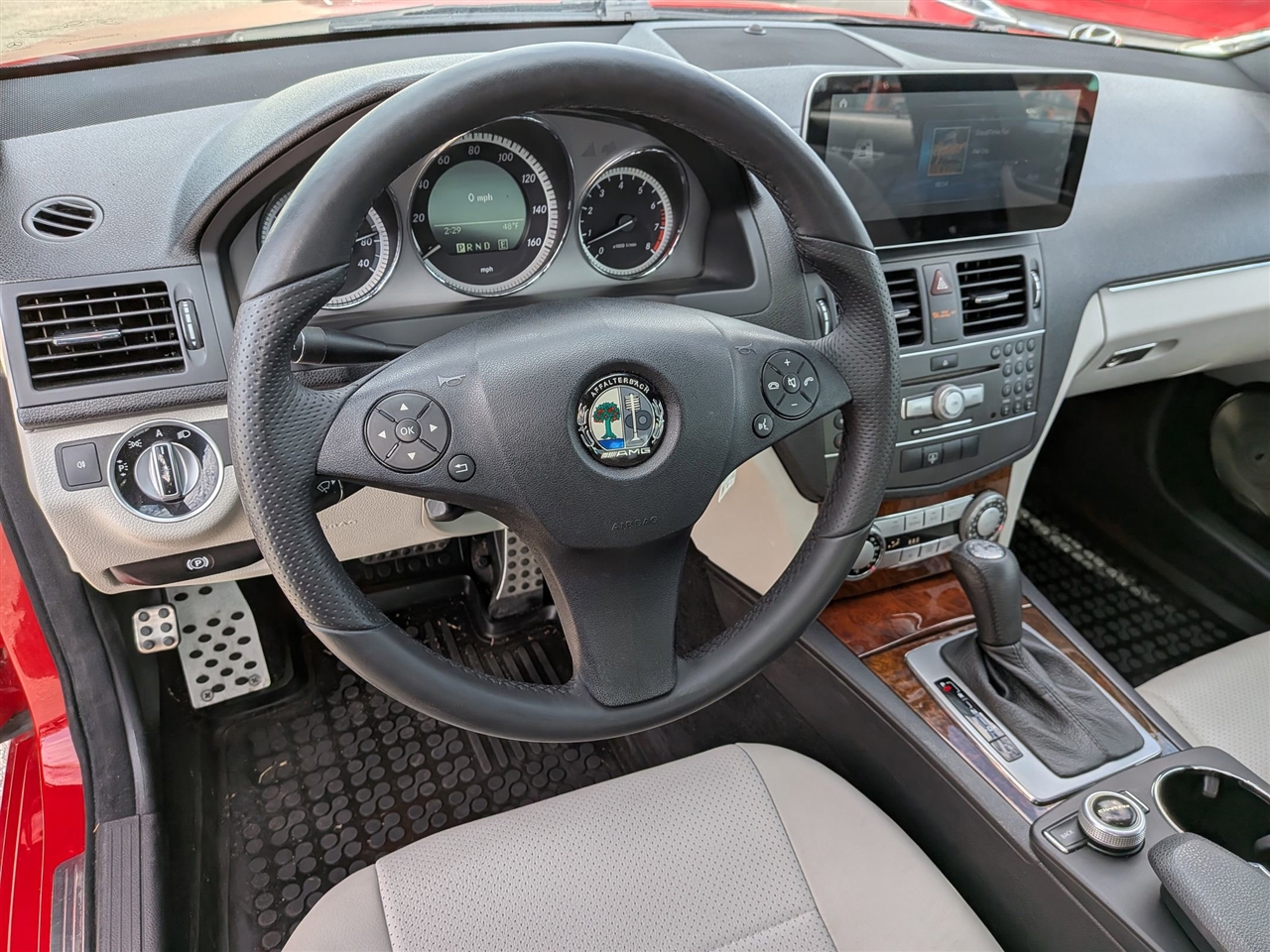 Mercedes-Benz C-Class  2011