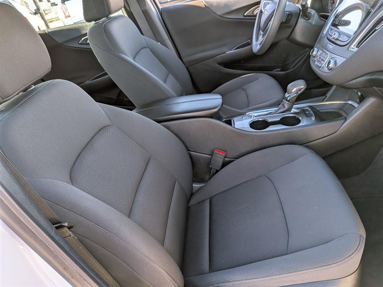 Chevrolet Malibu  2021