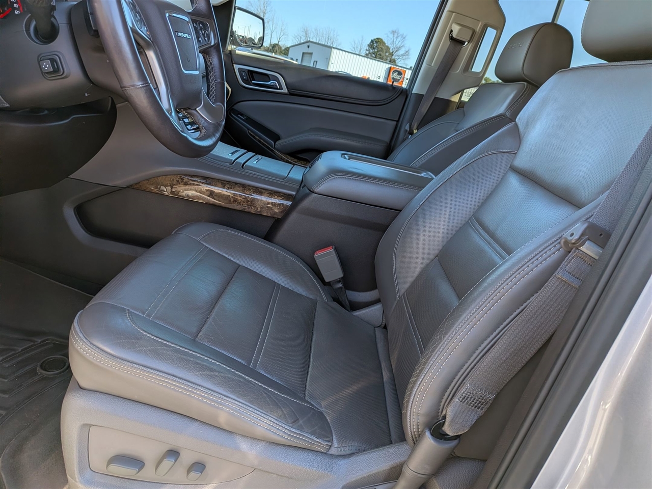 GMC Yukon XL Denali 2016