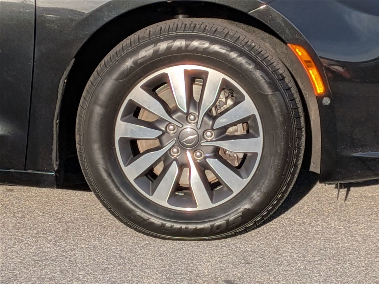 Chrysler Pacifica  2023