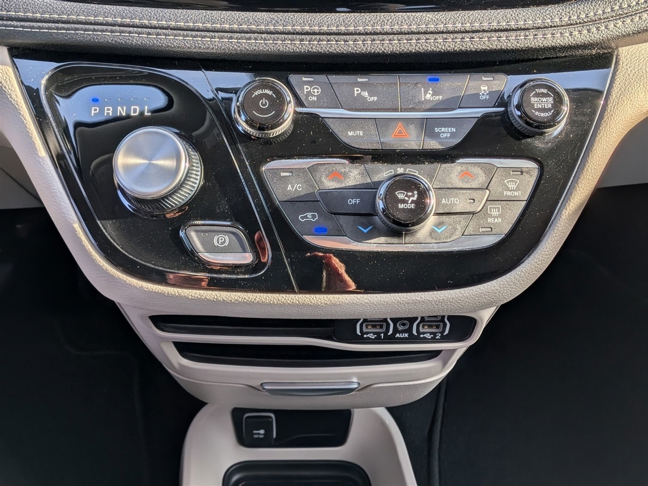 Chrysler Pacifica  2023