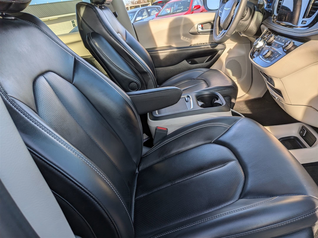 Chrysler Pacifica  2023