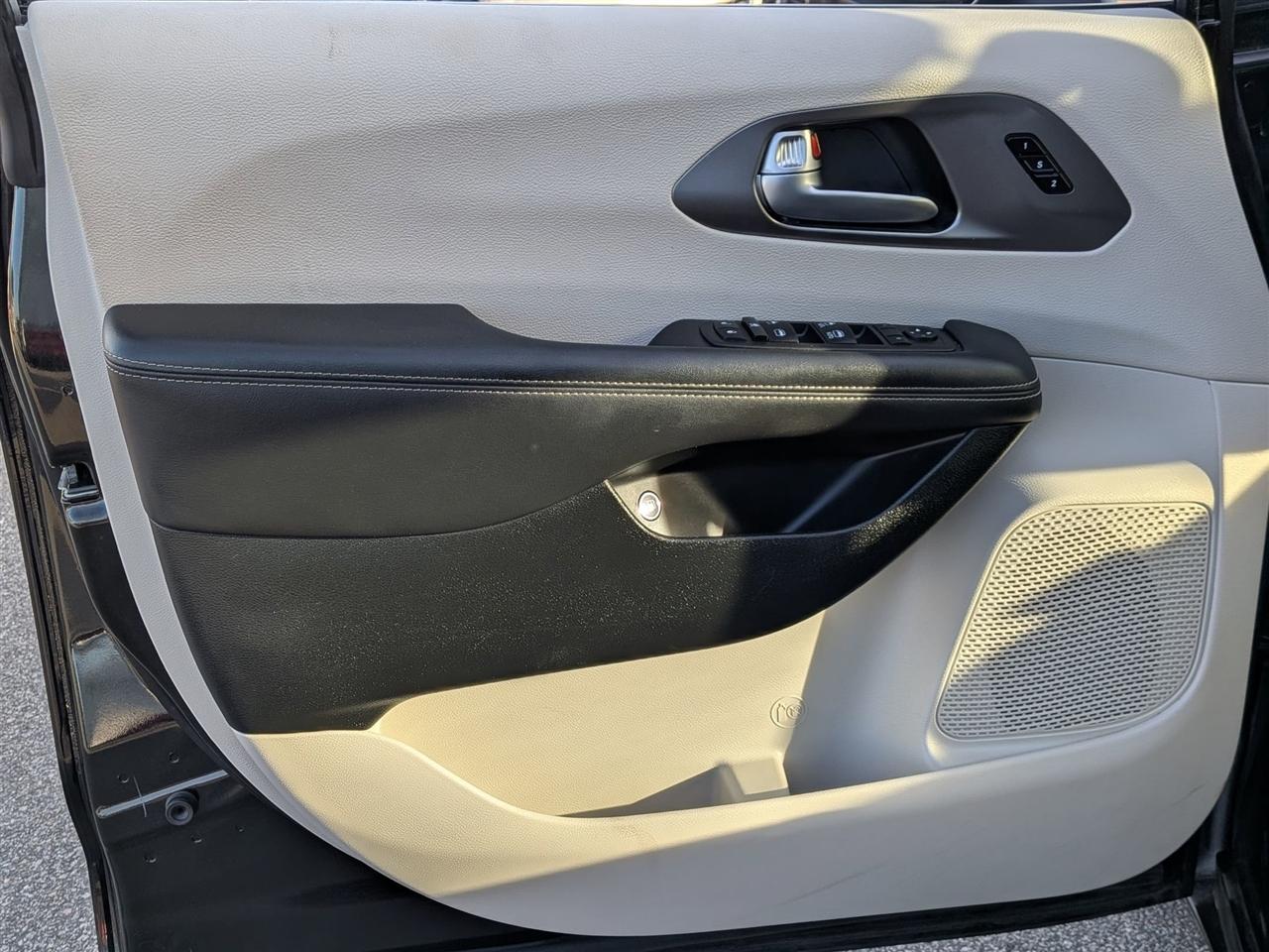 Chrysler Pacifica  2023