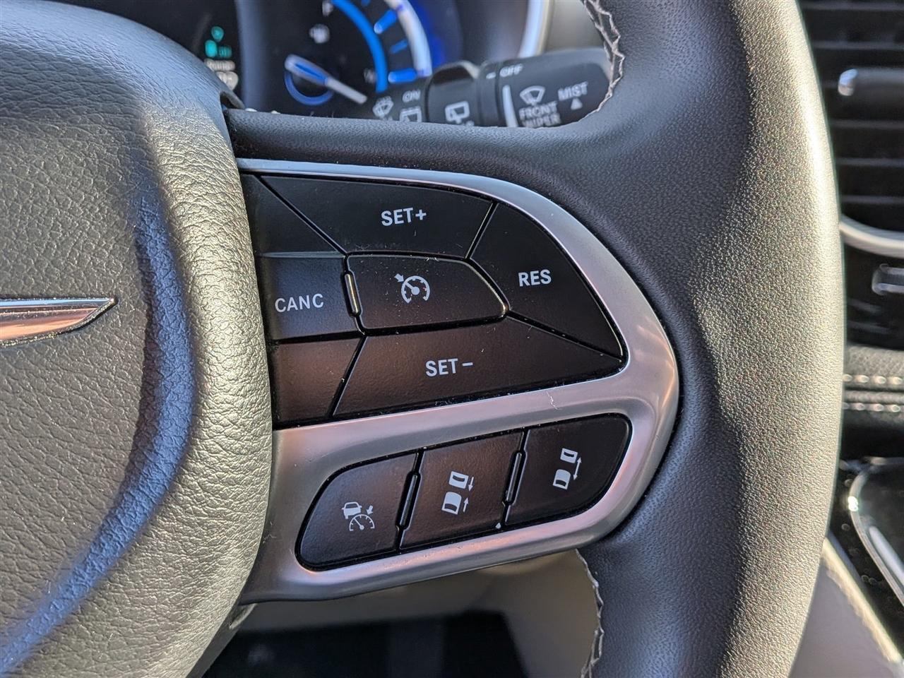 Chrysler Pacifica  2023