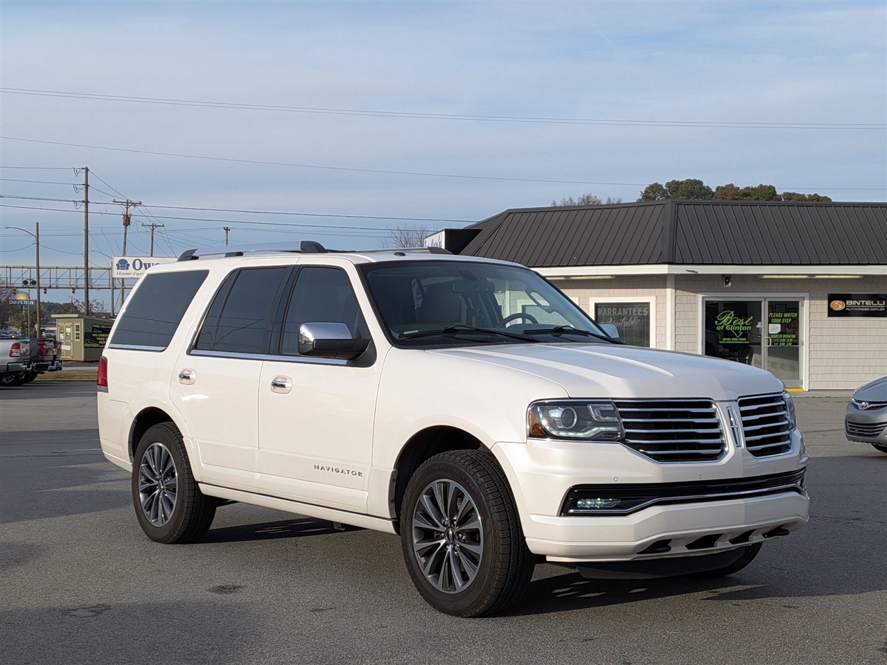 Lincoln Navigator 2WD 4dr Select 2015