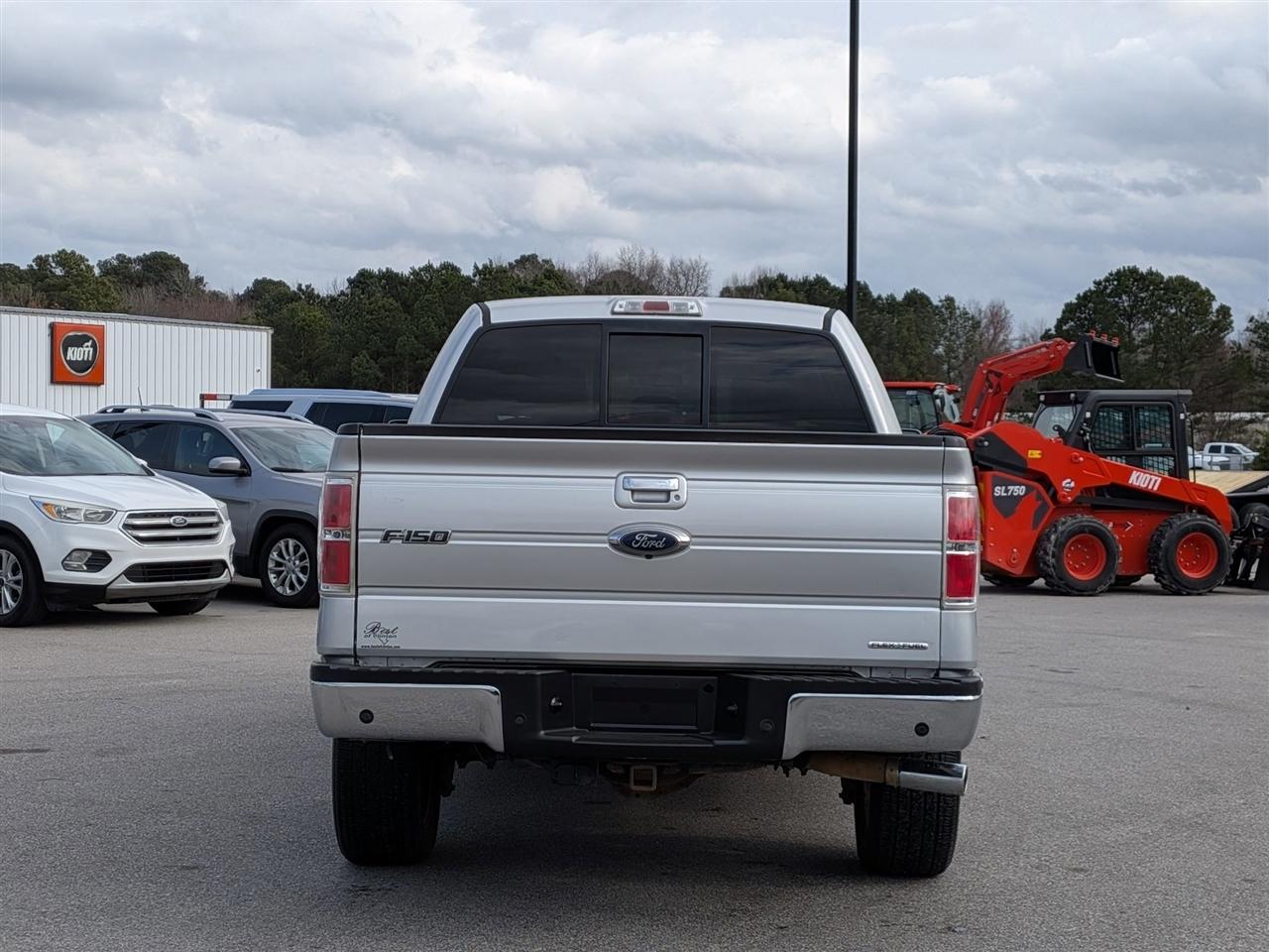 Ford F-150 4WD SuperCab 145" Lariat 2013