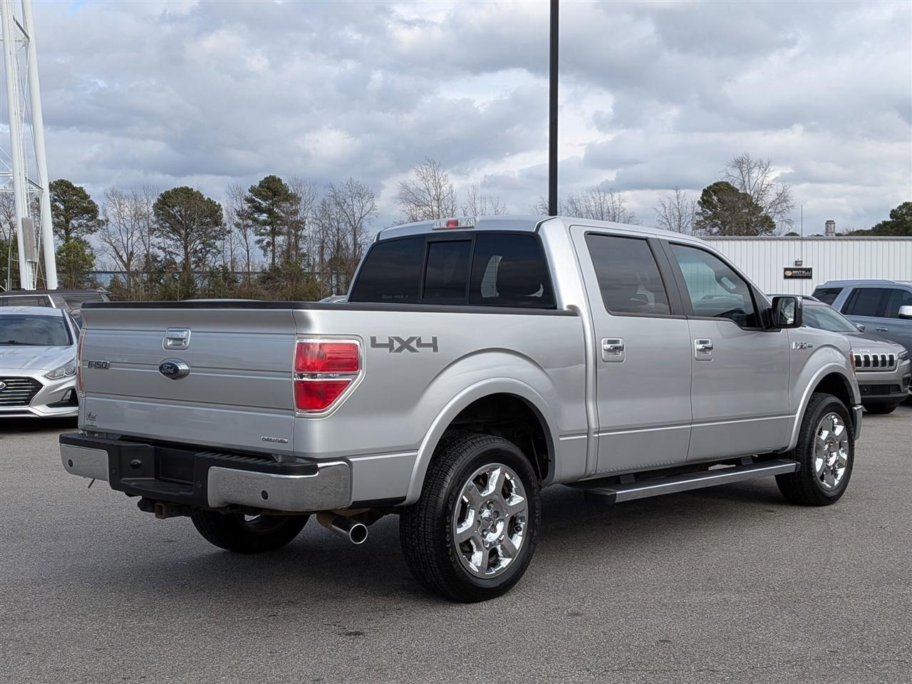 Ford F-150 4WD SuperCab 145" Lariat 2013