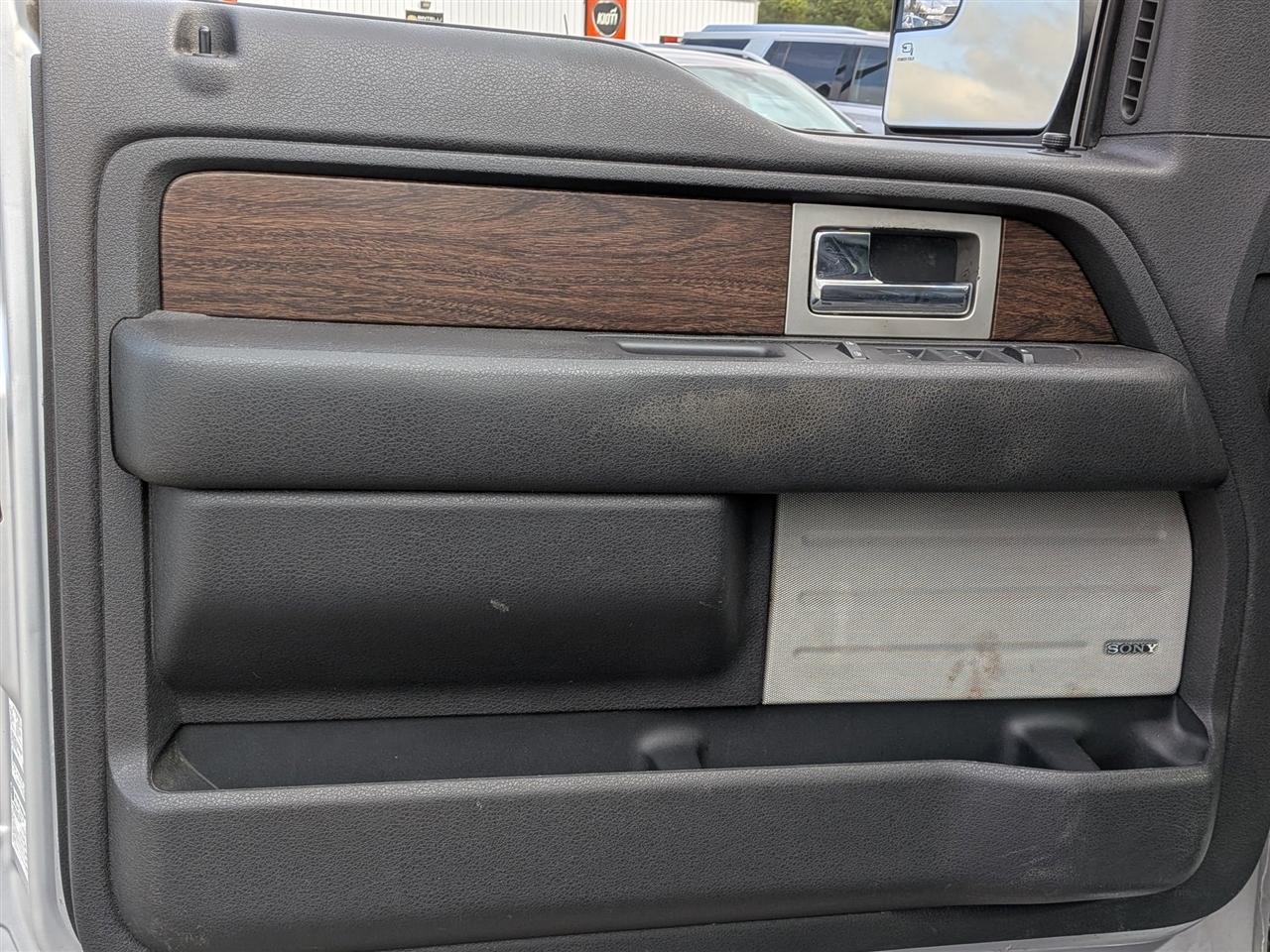 Ford F-150 4WD SuperCab 145" Lariat 2013