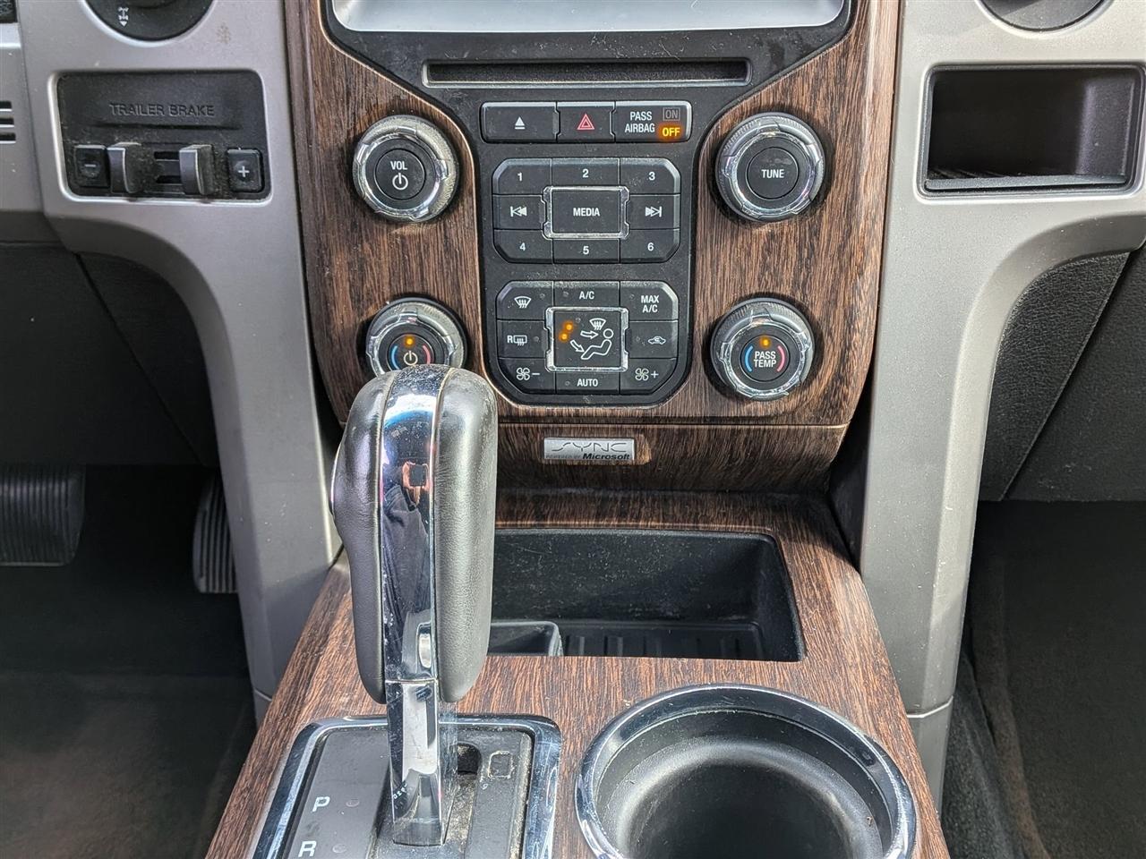 Ford F-150 4WD SuperCab 145" Lariat 2013