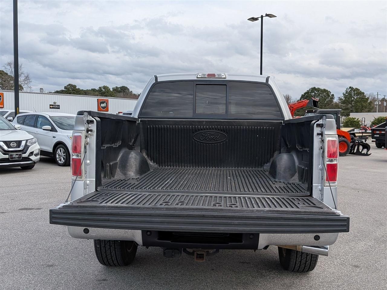 Ford F-150 4WD SuperCab 145" Lariat 2013