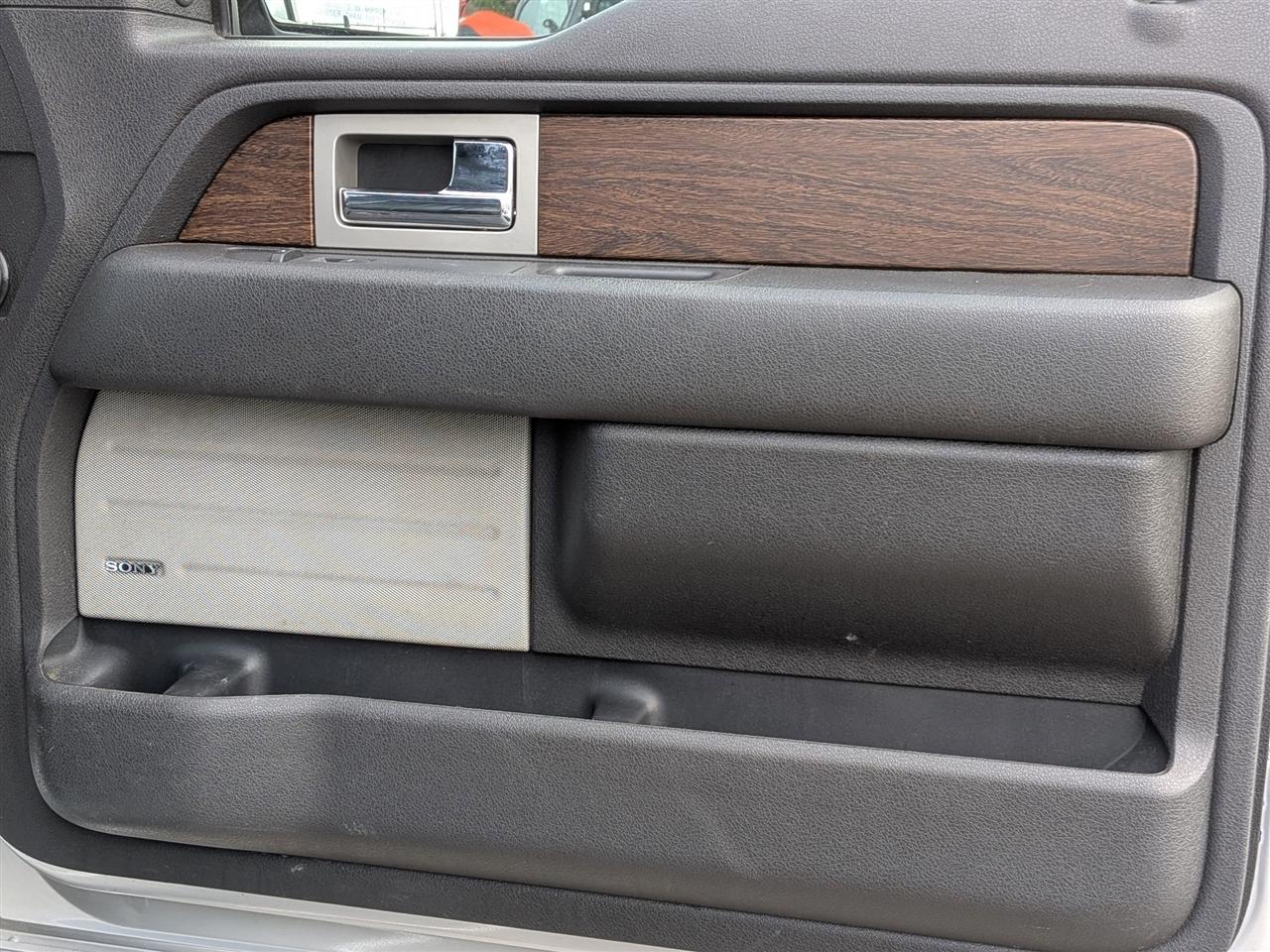 Ford F-150 4WD SuperCab 145" Lariat 2013