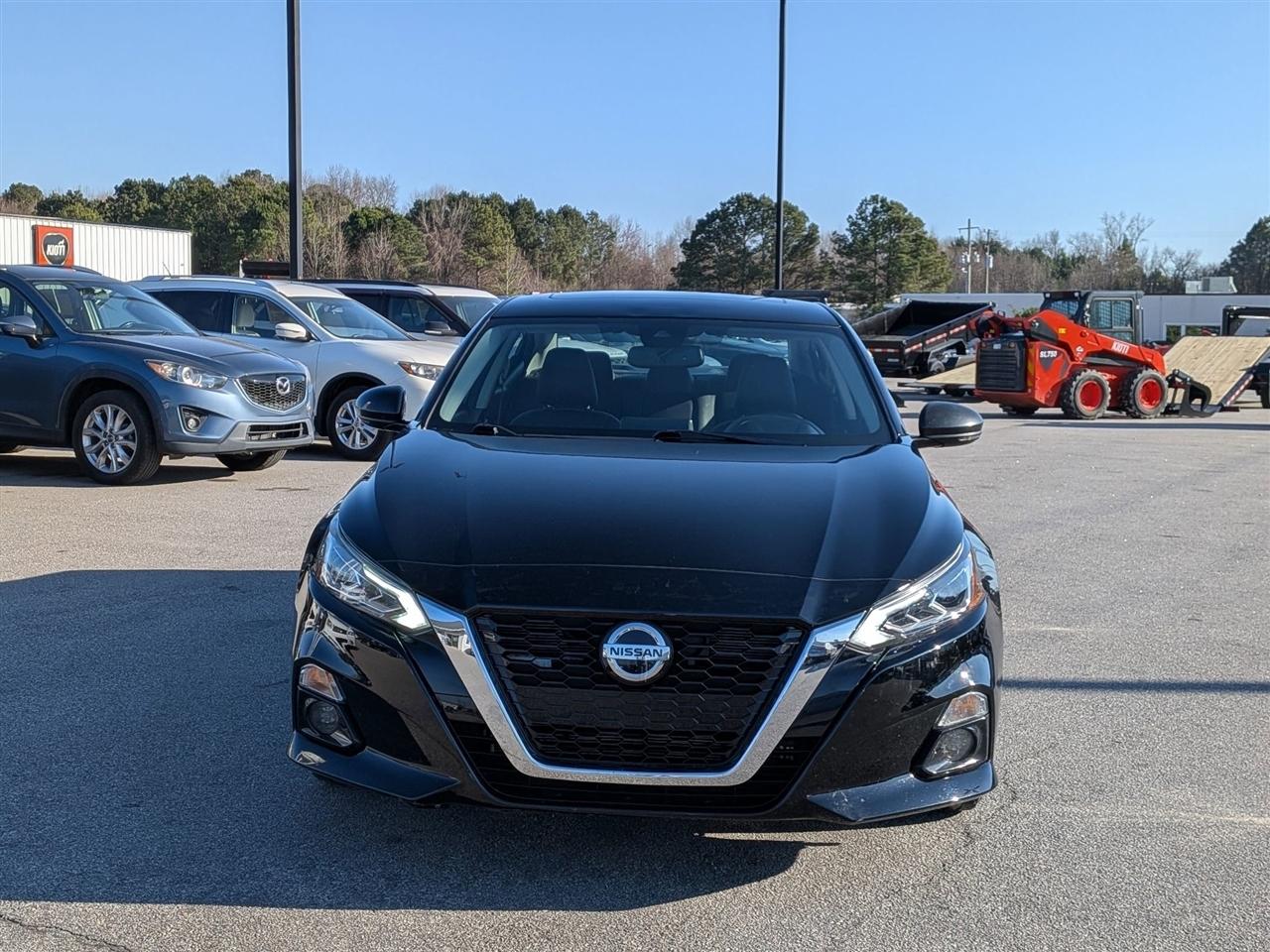 Nissan Altima  2020
