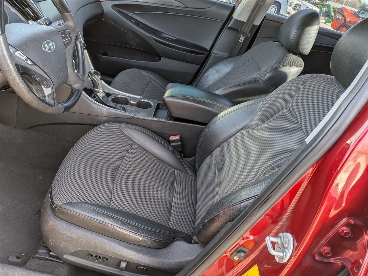 Hyundai Sonata  2011