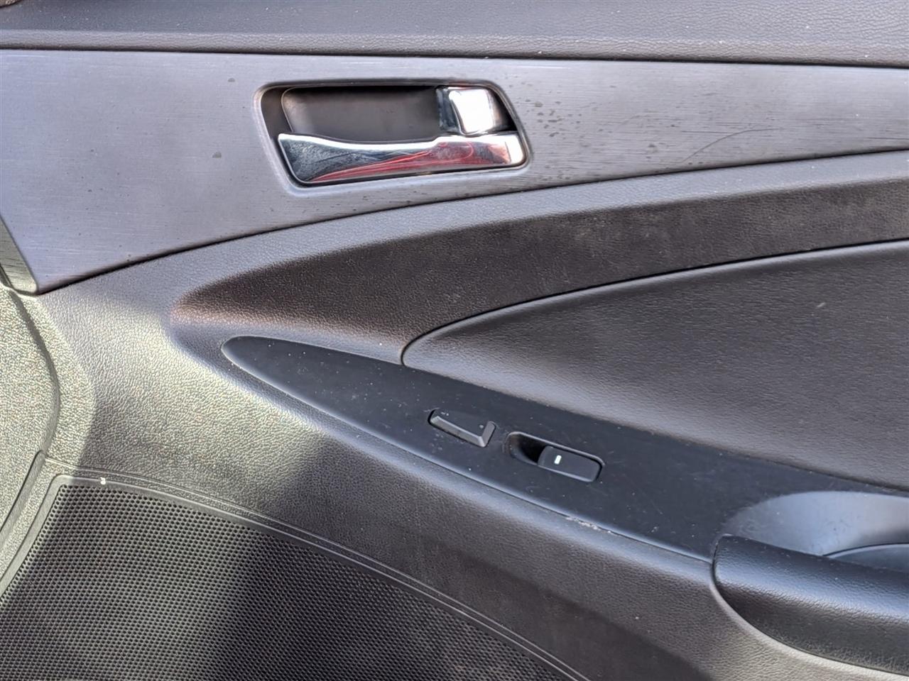 Hyundai Sonata  2011