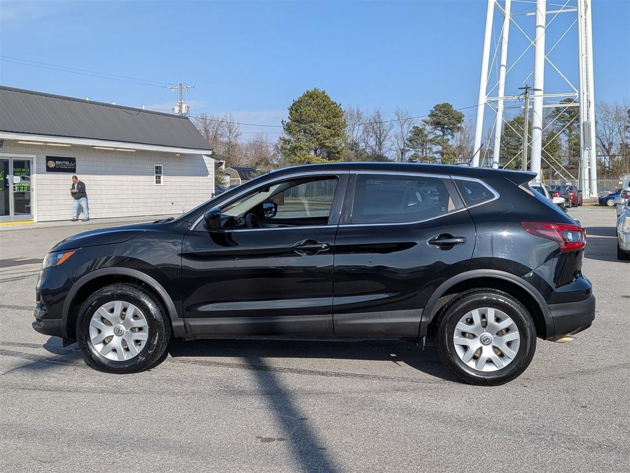 Nissan Rogue Sport  2020