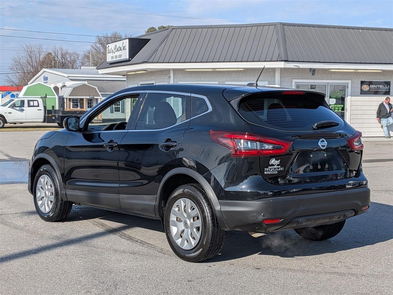 Nissan Rogue Sport  2020