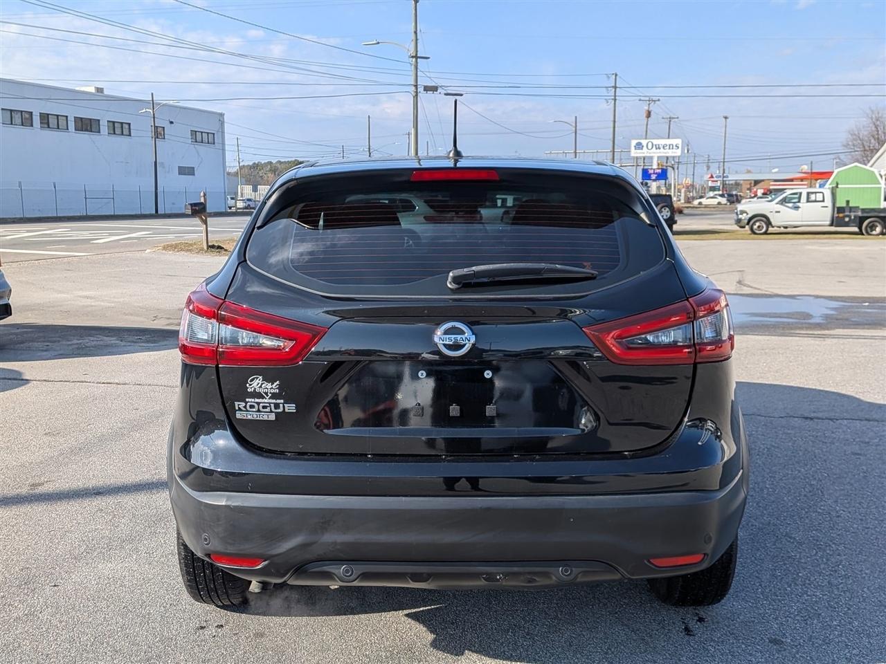 Nissan Rogue Sport  2020