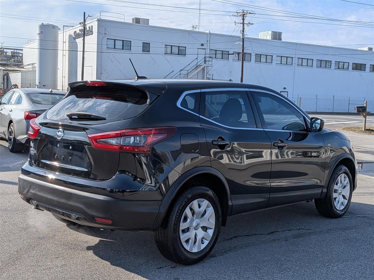 Nissan Rogue Sport  2020