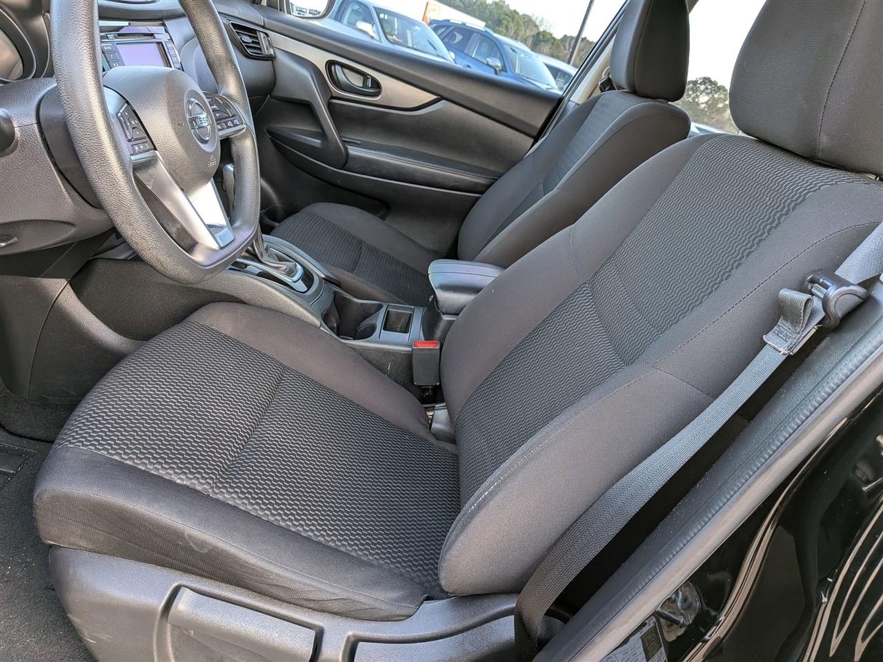 Nissan Rogue Sport  2020