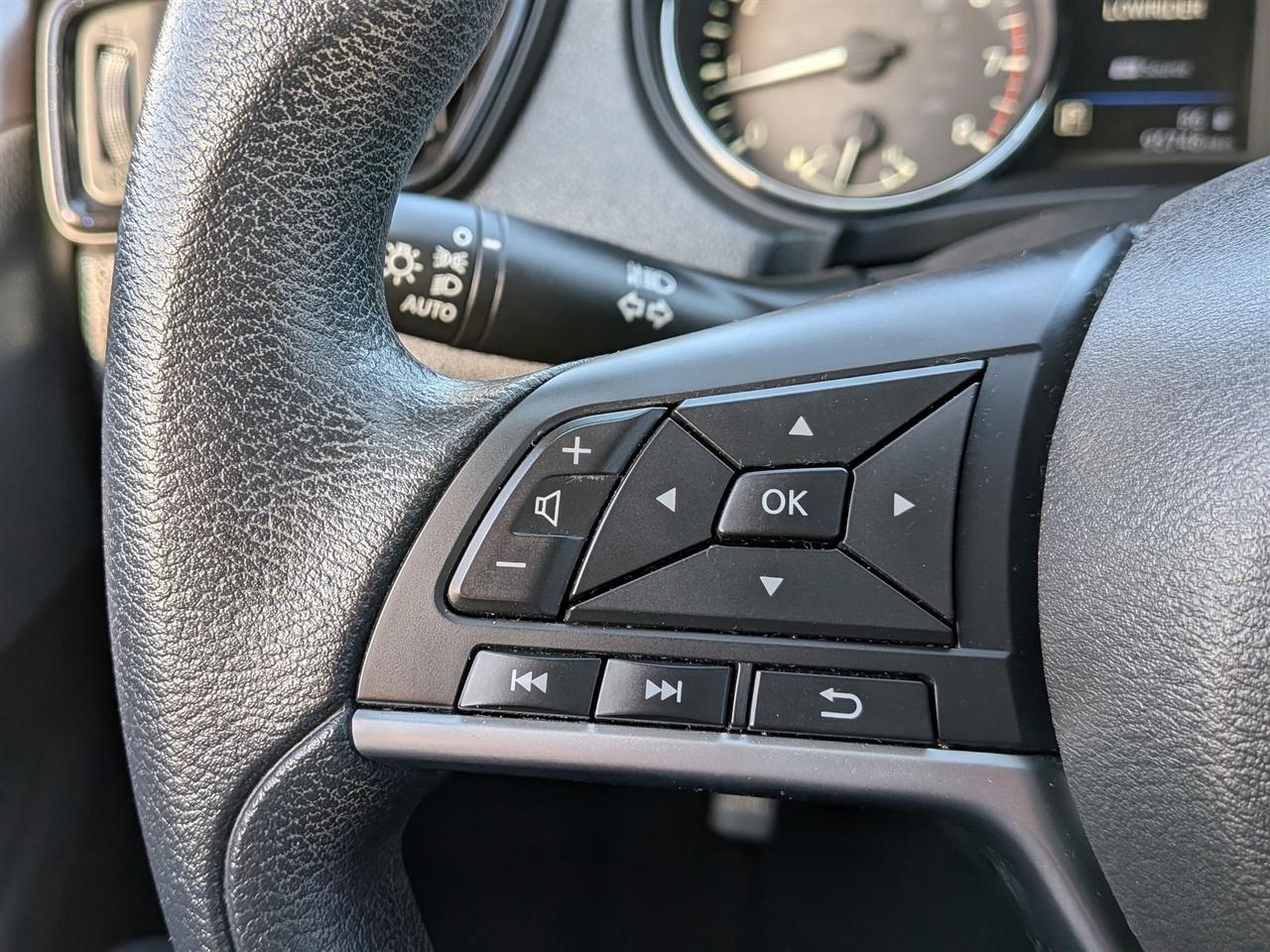 Nissan Rogue Sport  2020