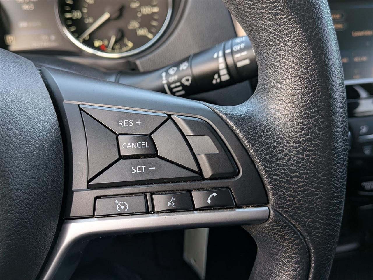 Nissan Rogue Sport  2020