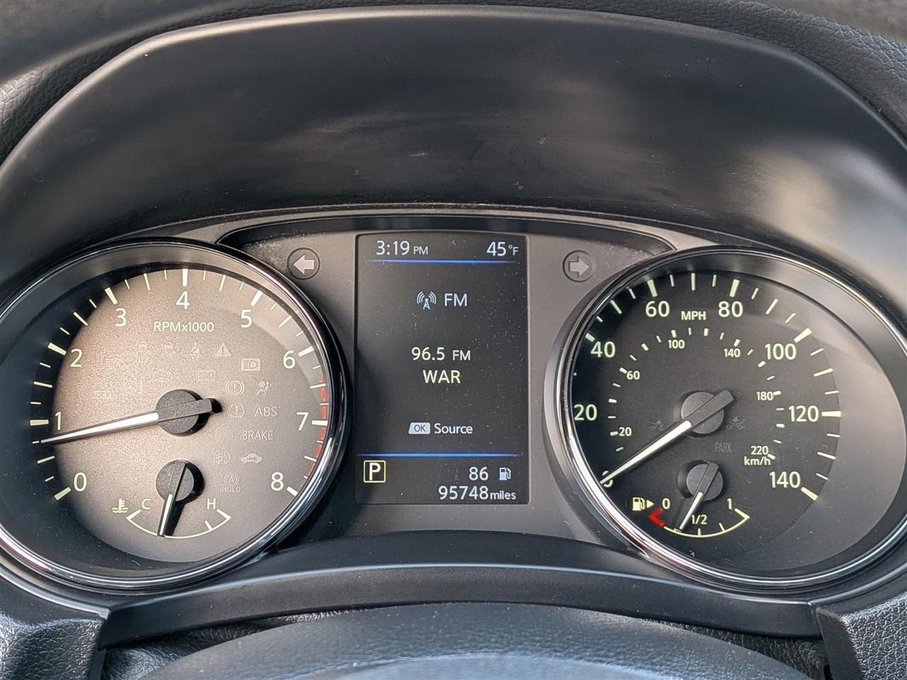 Nissan Rogue Sport  2020