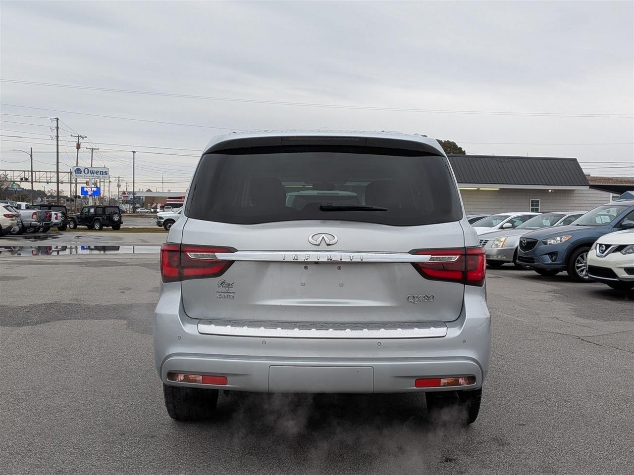 Infiniti QX80  2020