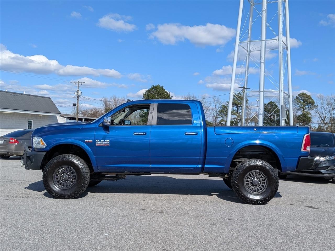 RAM 2500 Laramie Crew Cab SWB 4WD 2016