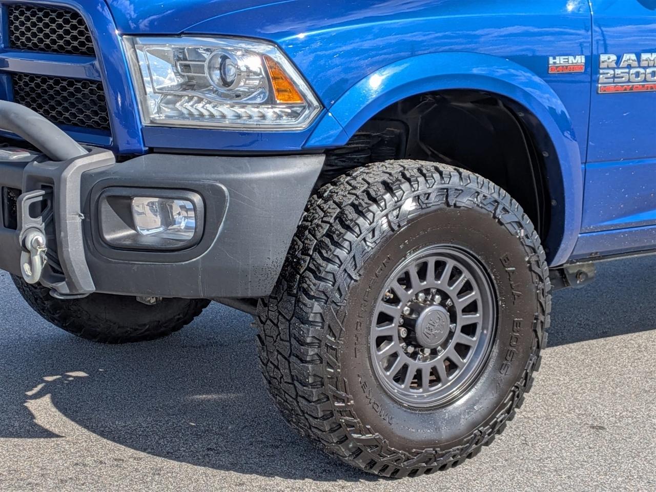 RAM 2500 Laramie Crew Cab SWB 4WD 2016